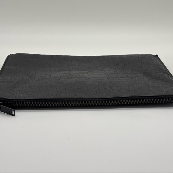 Yves Saint Laurent Cassandre Croc Embossed Clutch in Noir - Picture 5 of 10